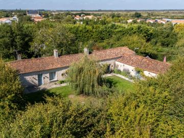 Demeures & Châteaux le Portail en Marais Poitevin