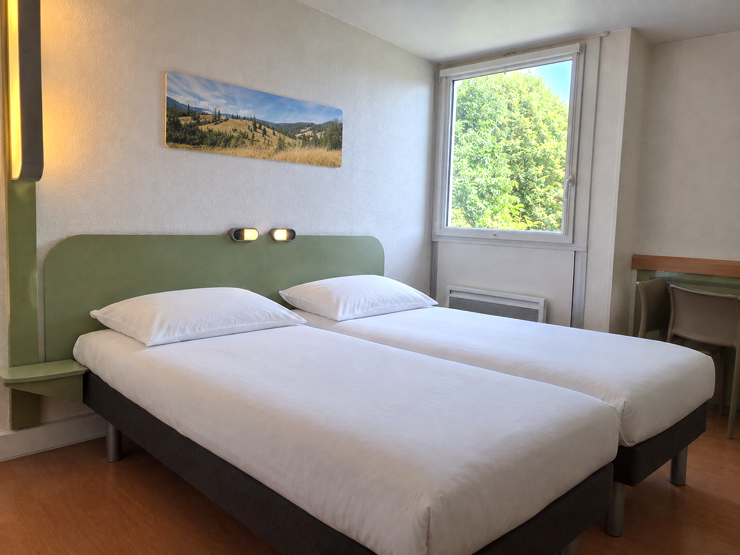 Cit\'Hotel Rosea\'s