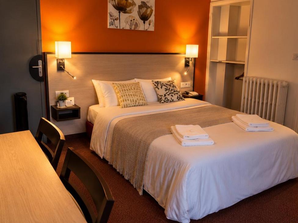 Logis Hôtel le 120