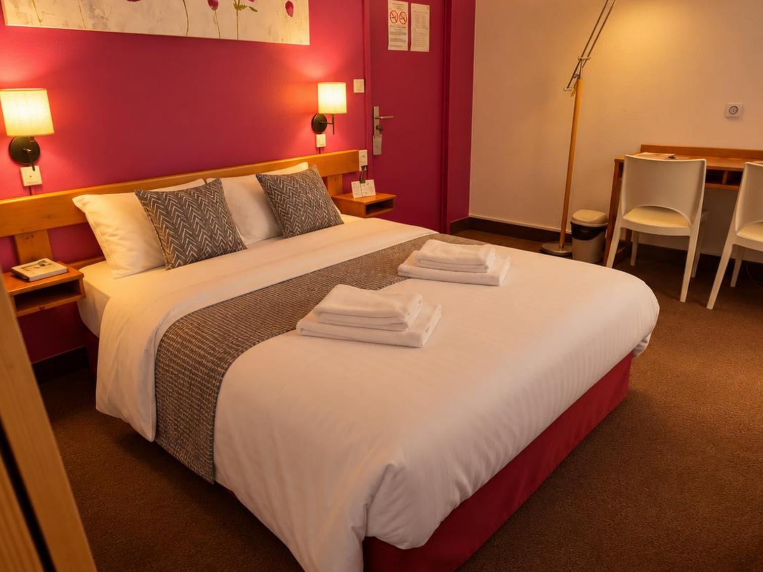 Logis Hôtel le 120