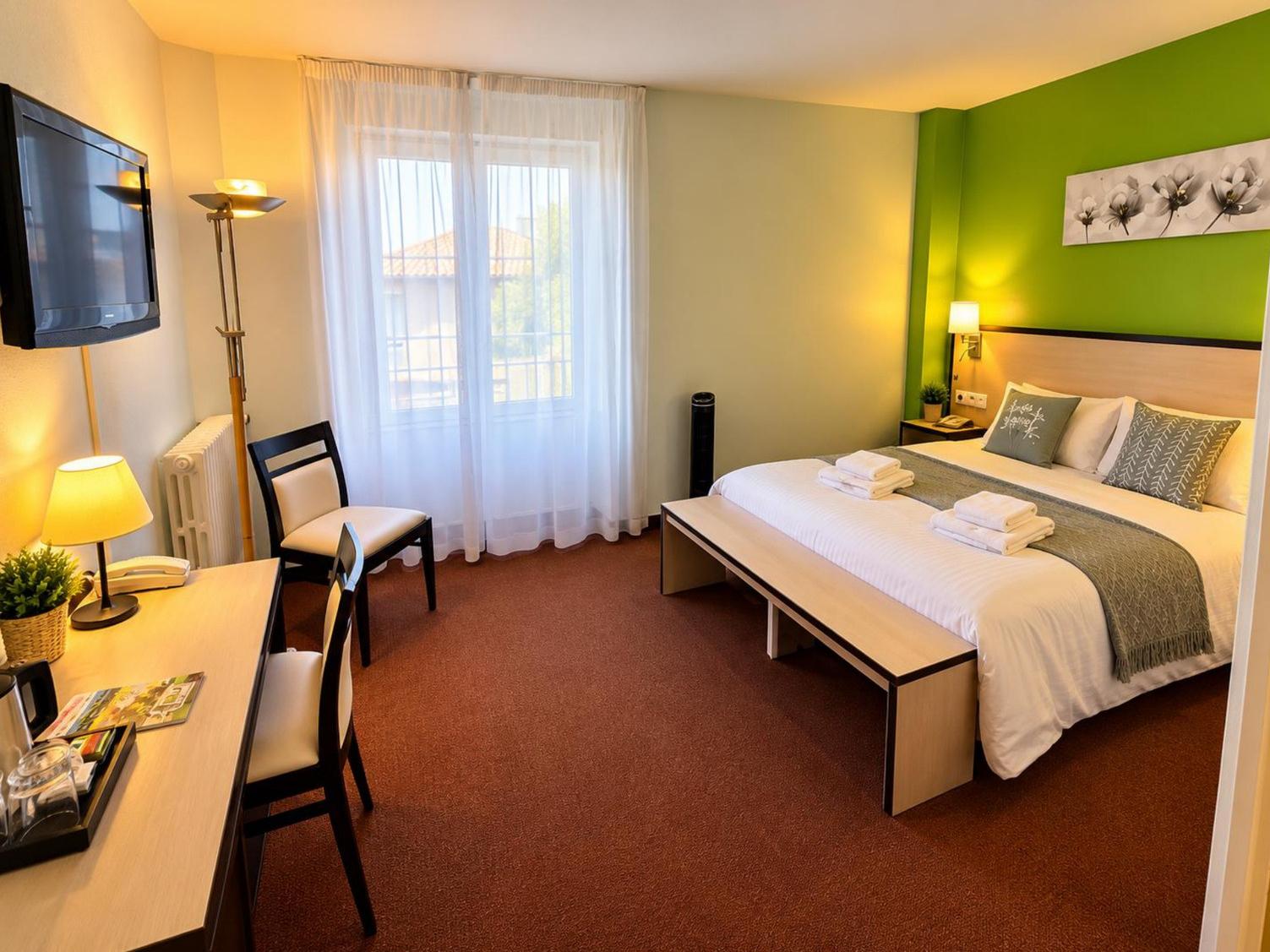 Logis Hôtel le 120