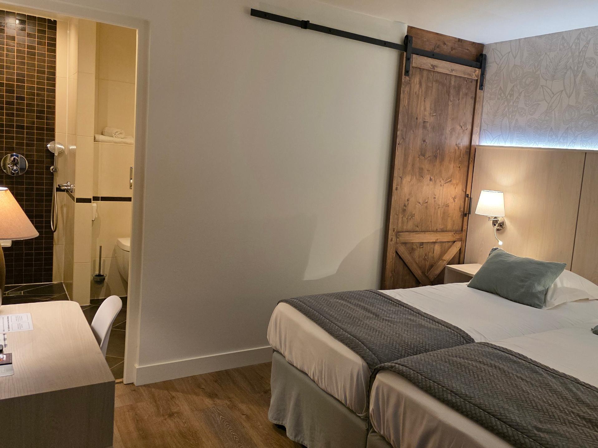 Logis Hôtel le Quai Fleuri Rest. l\'Hibiscus