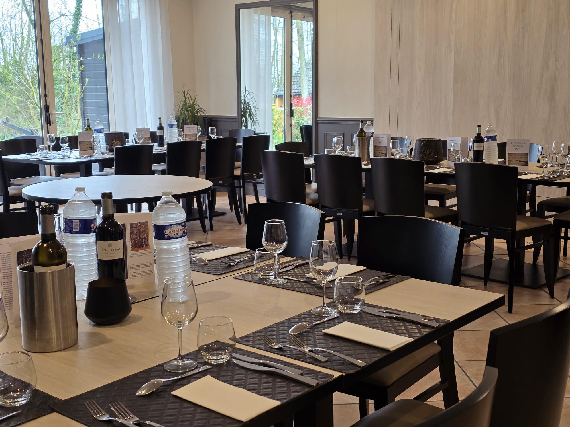Logis Hôtel le Quai Fleuri Rest. l\'Hibiscus