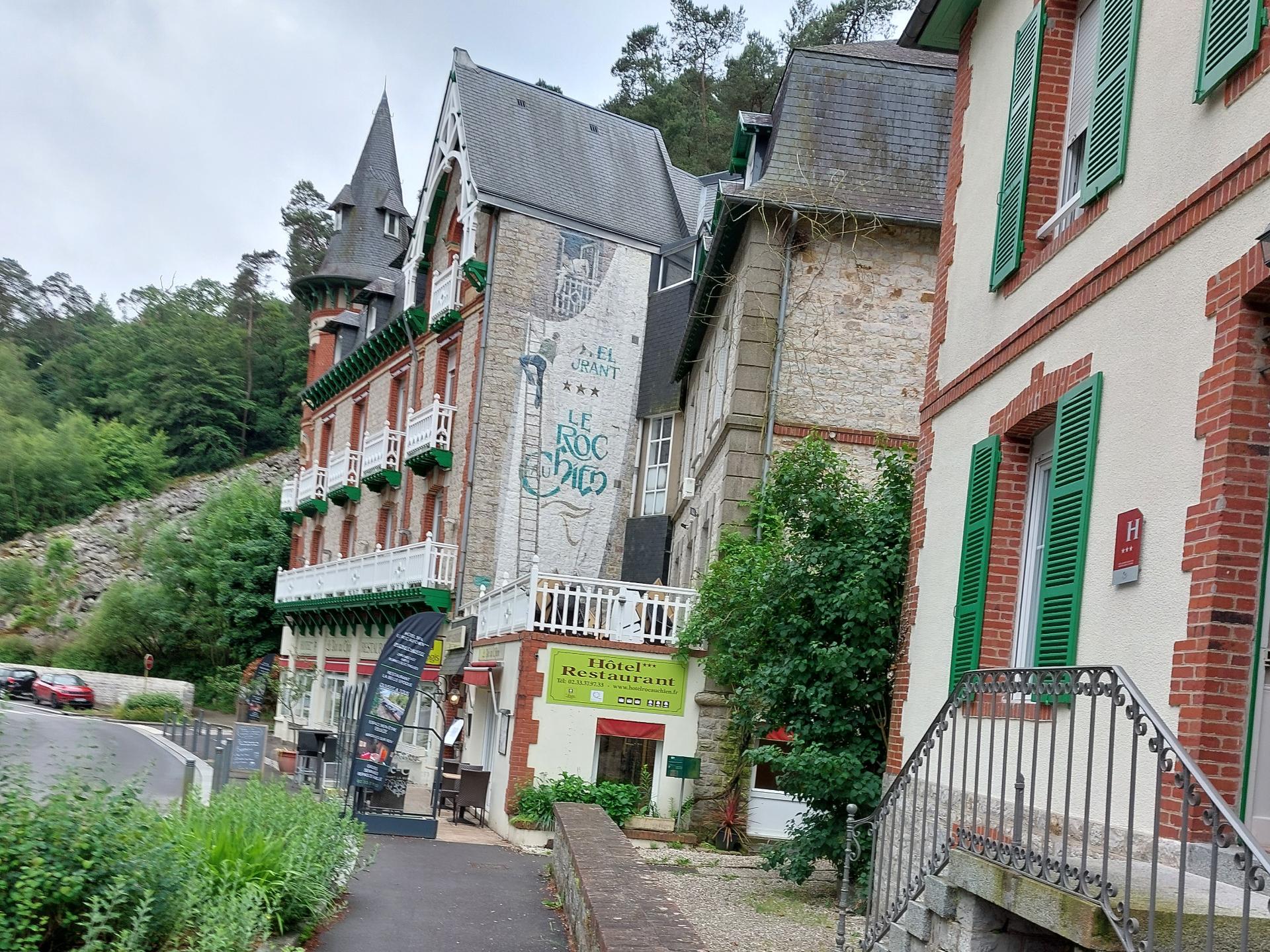 Logis Hôtel Spa le Roc au Chien, Hôtel Logis BAGNOLES DE L'ORNE, séjour ...
