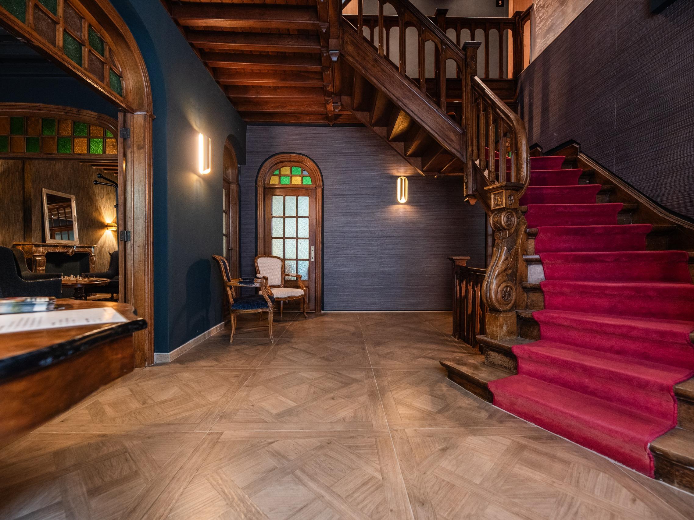 Logis Hôtel Hostellerie la Claire Fontaine