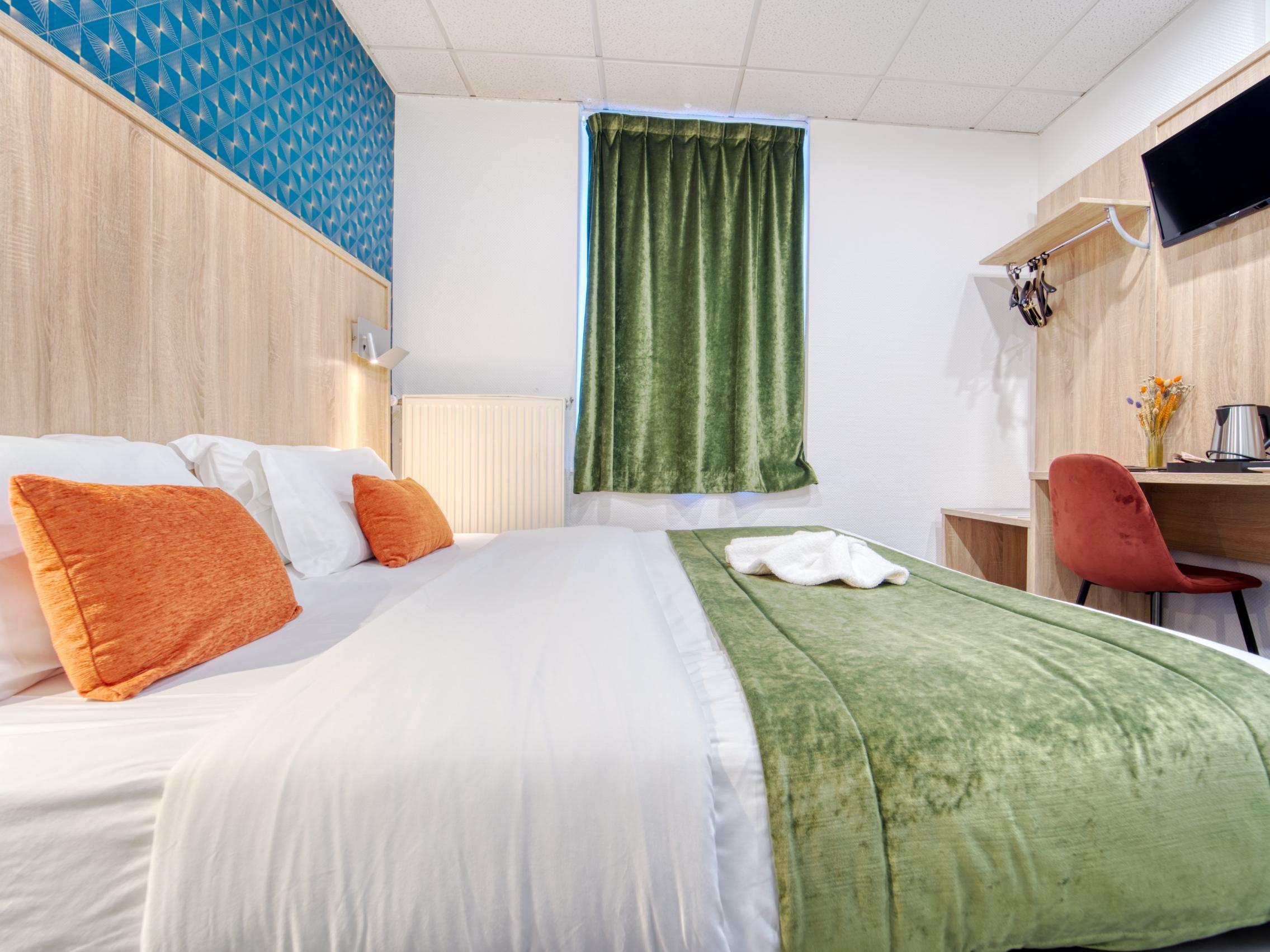 Cit\'Hotel Escurial