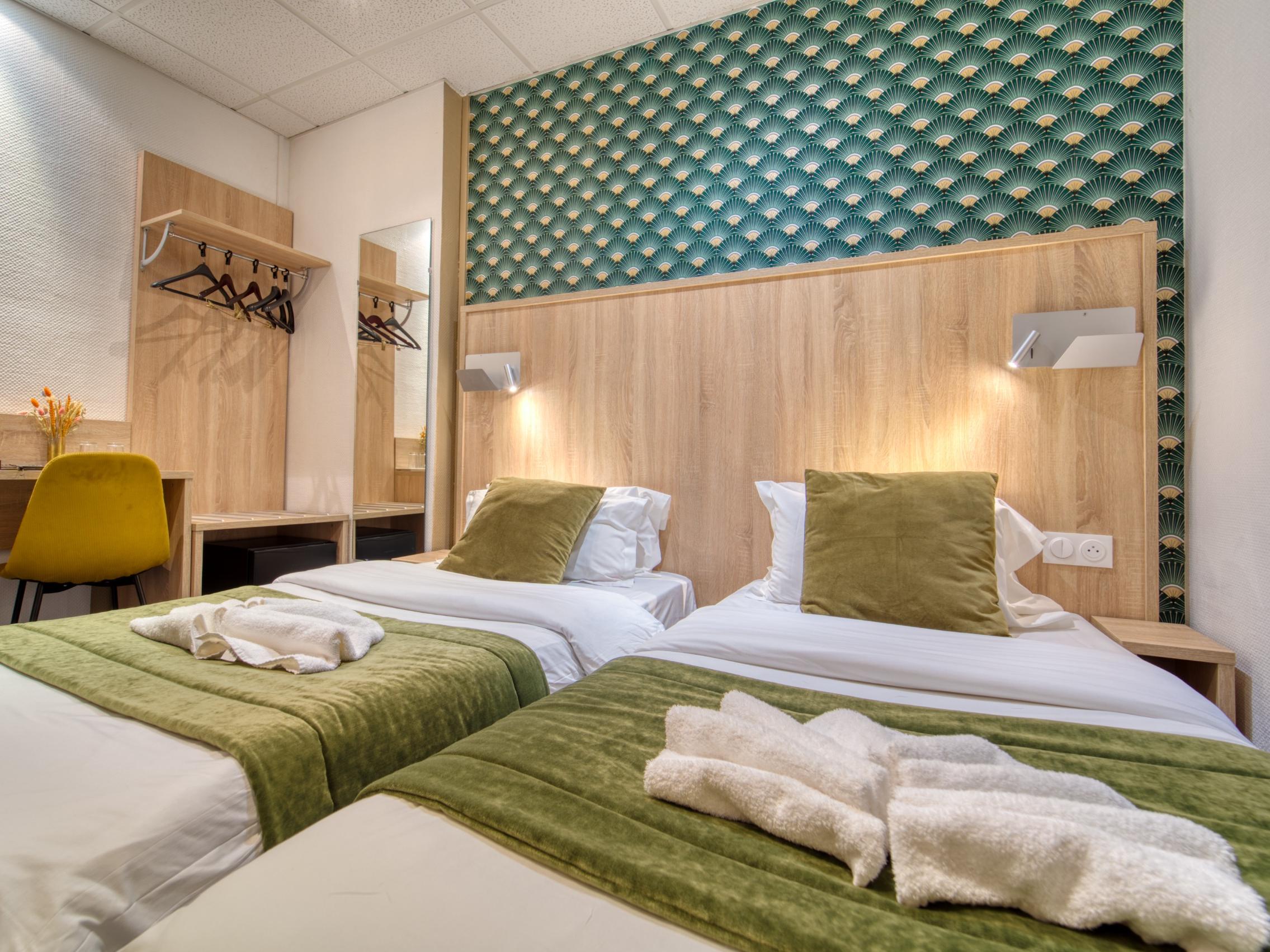 Cit\'Hotel Escurial
