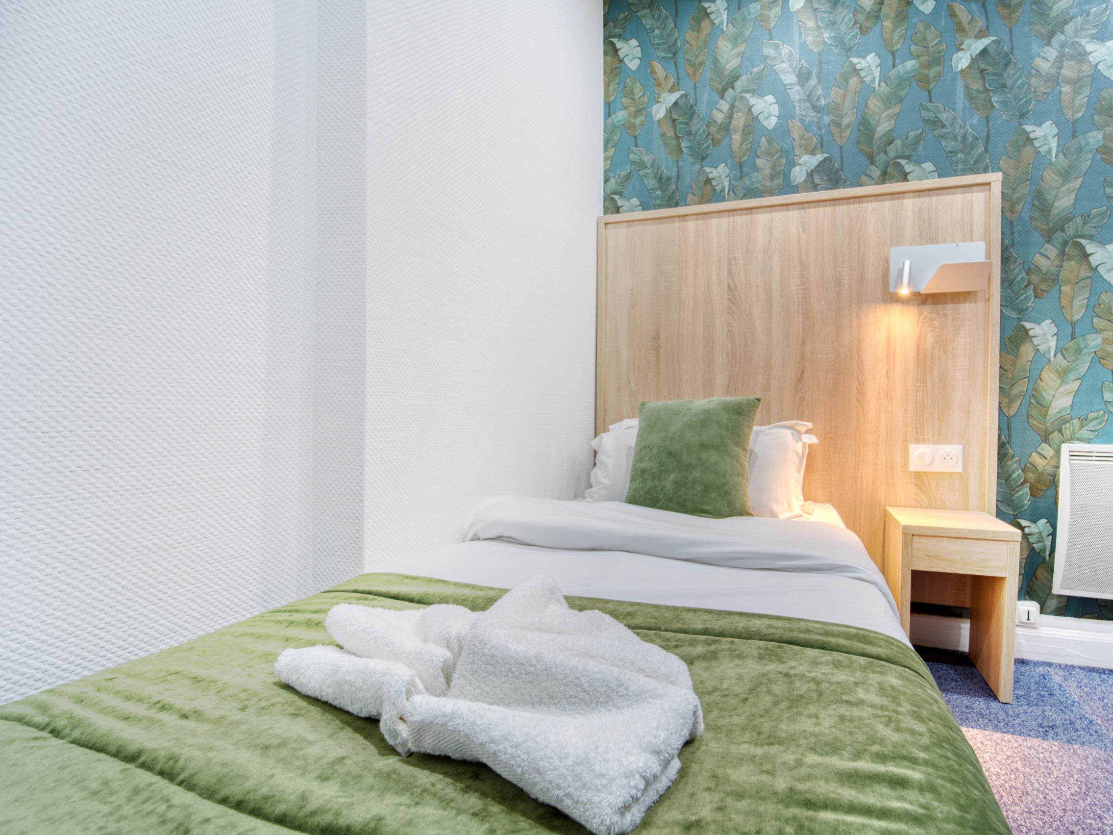Cit\'Hotel Escurial