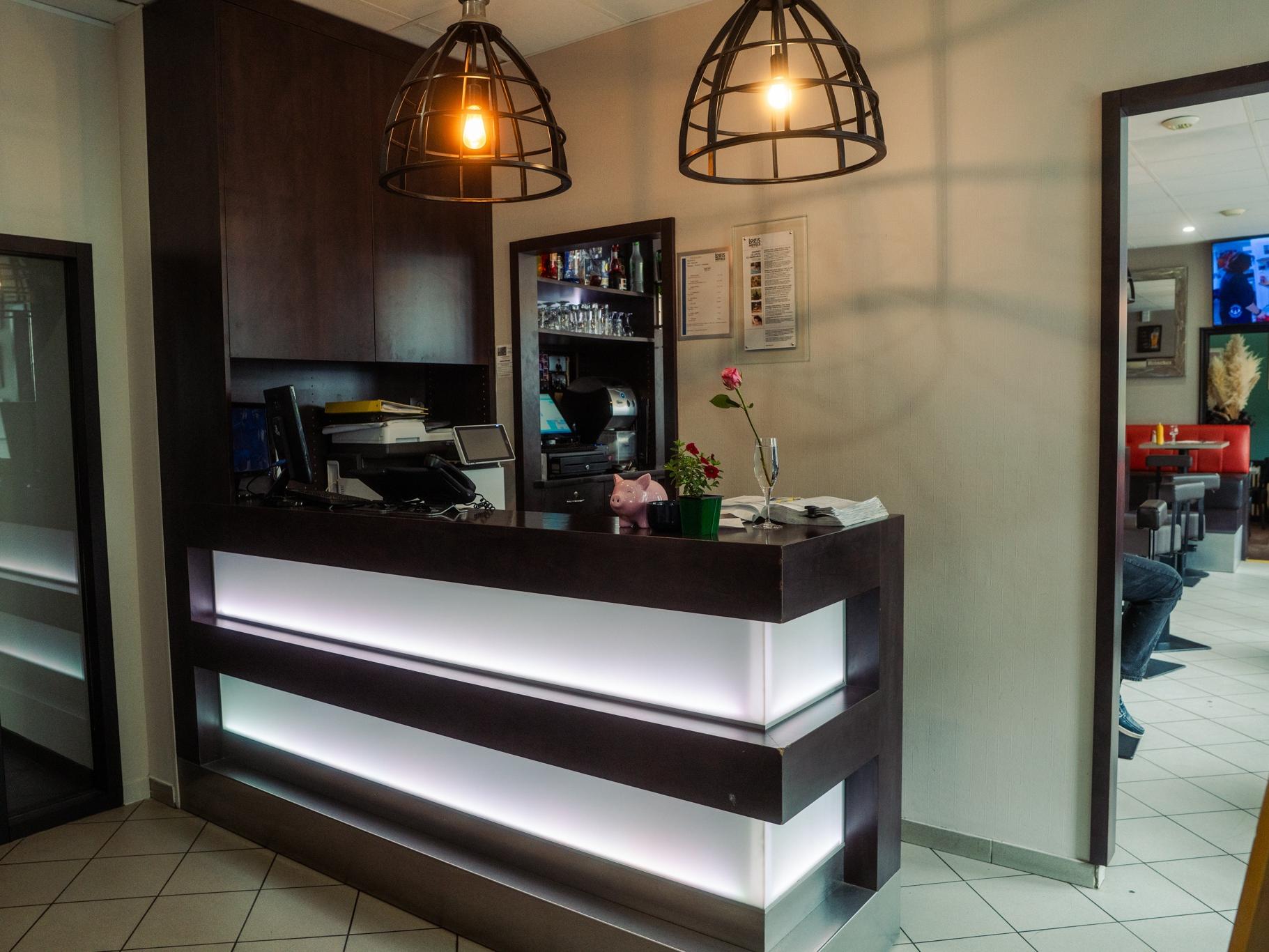 Logis Hôtel de la Place