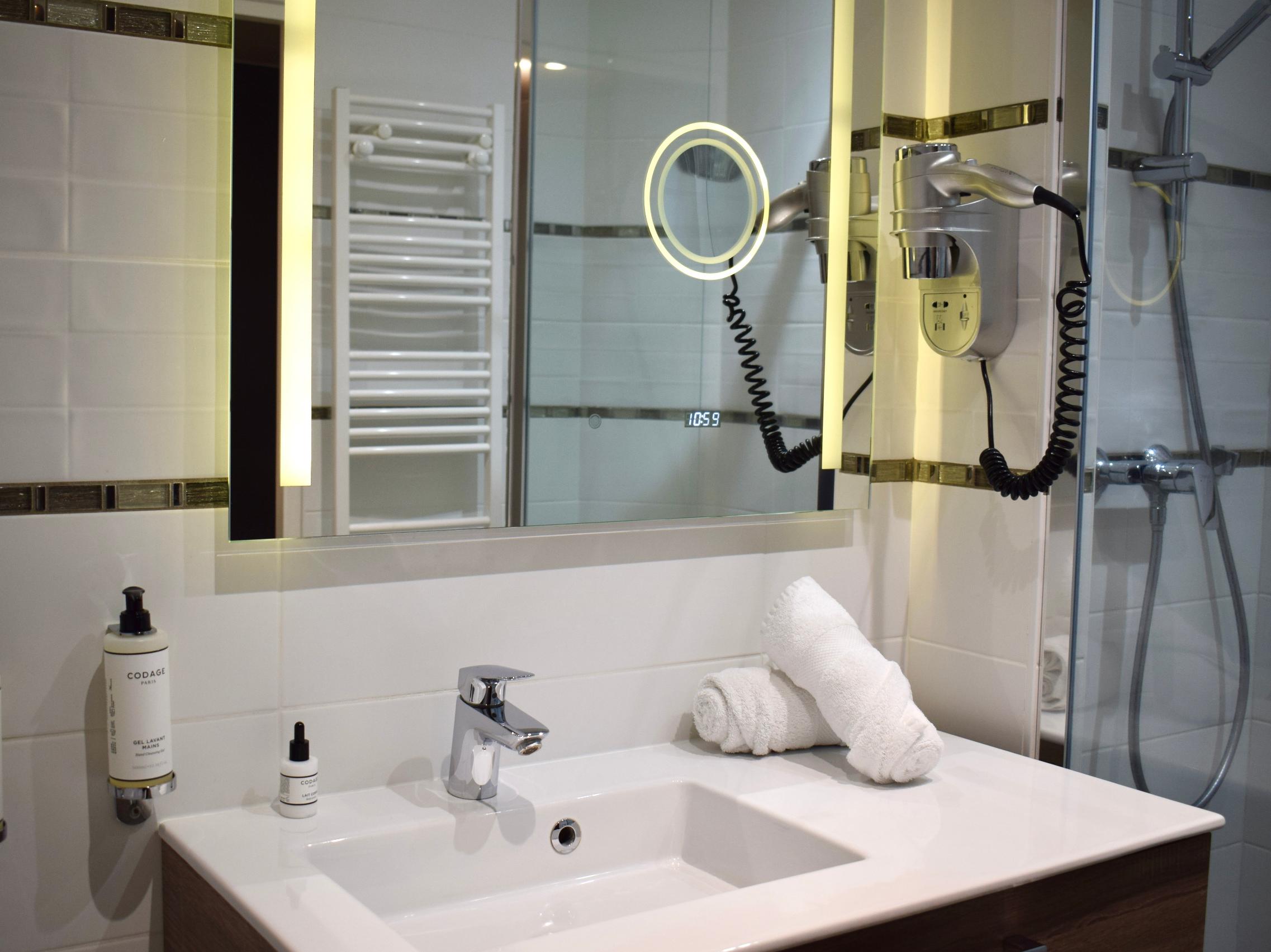 Logis Hôtel le Trophée Boutique Hôtel Spa