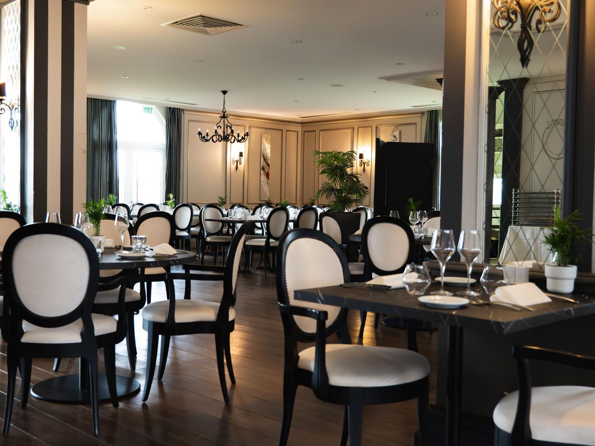 Logis Hôtel les Tuileries