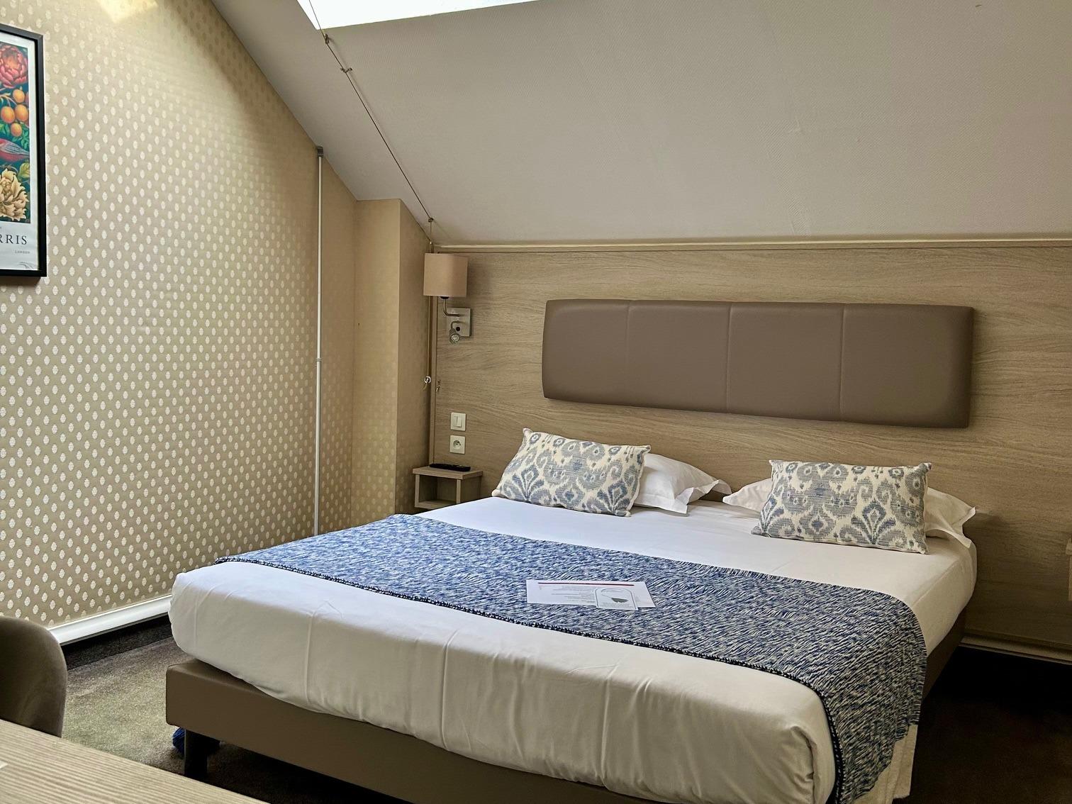 Cit\'Hotel le Challonge