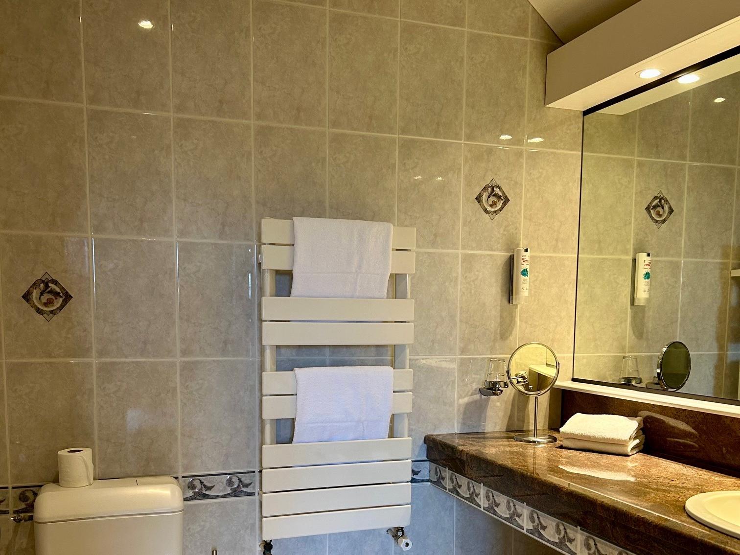 Cit'Hotel le Challonge