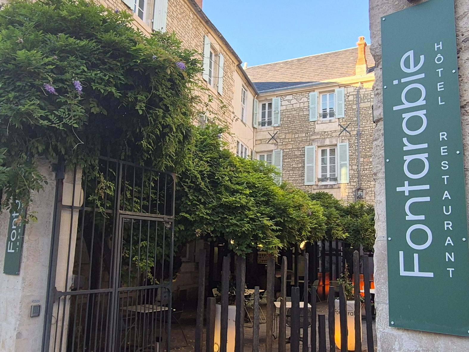 Logis Hôtel le Fontarabie