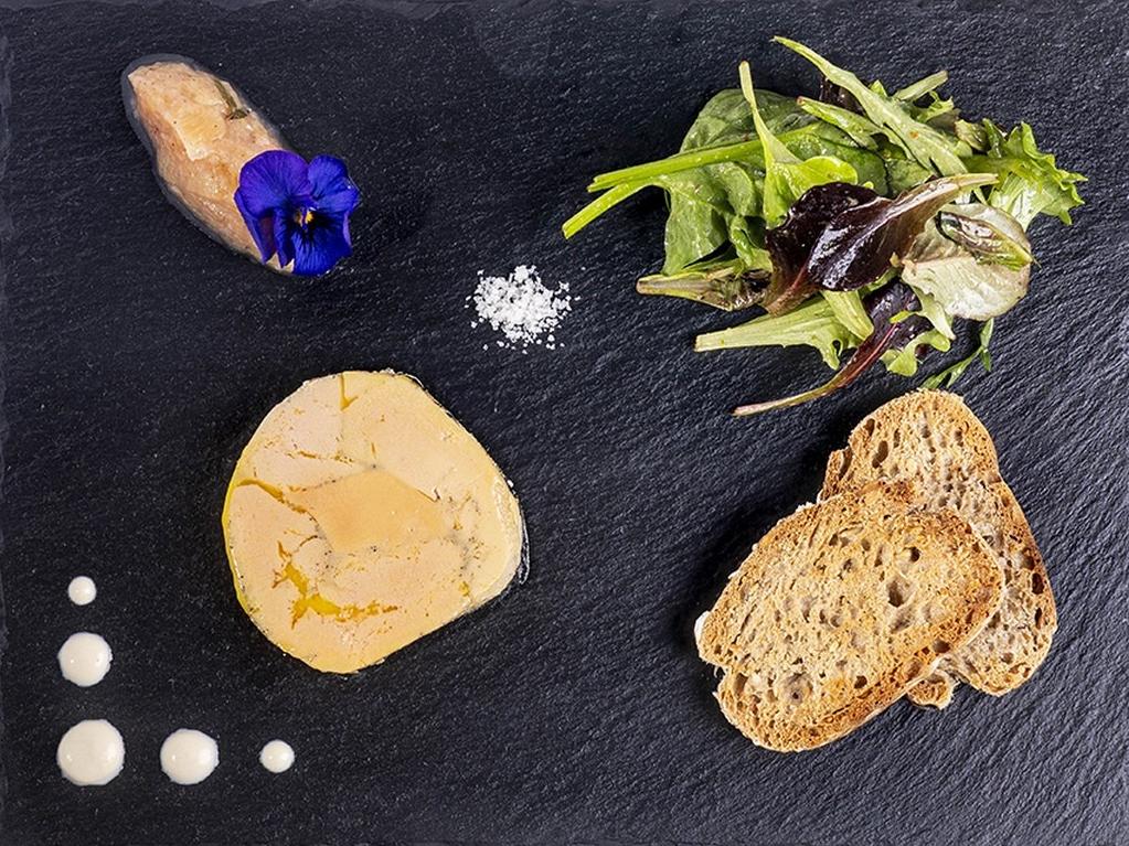 Logis Hôtel Auberge du Cheval Blanc