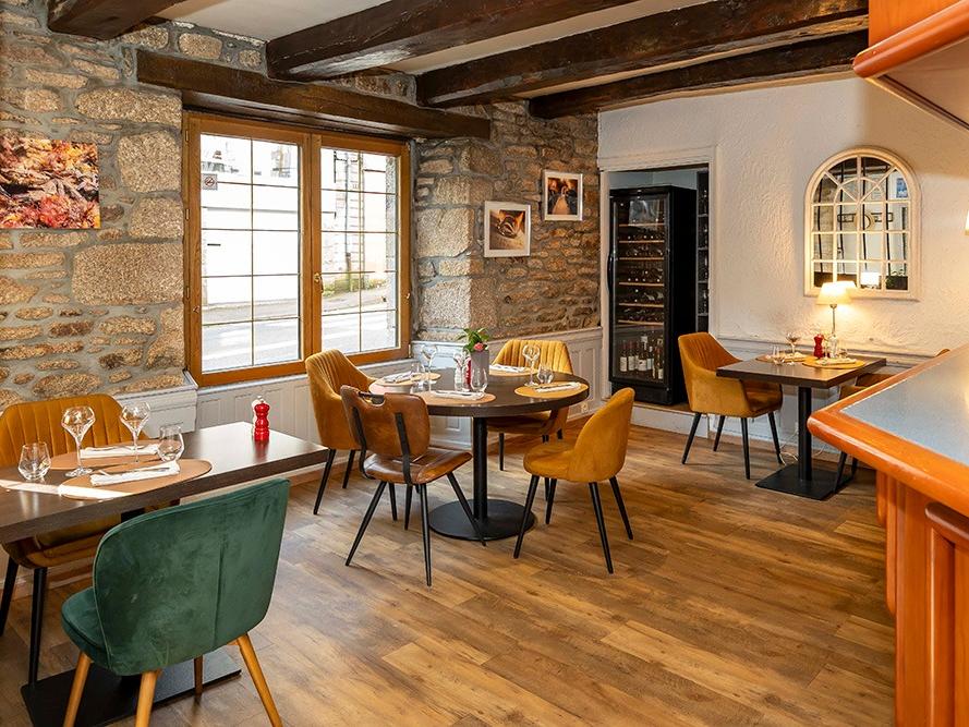 Logis Hôtel Auberge du Cheval Blanc