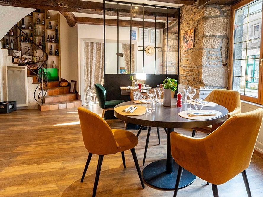 Logis Hôtel Auberge du Cheval Blanc