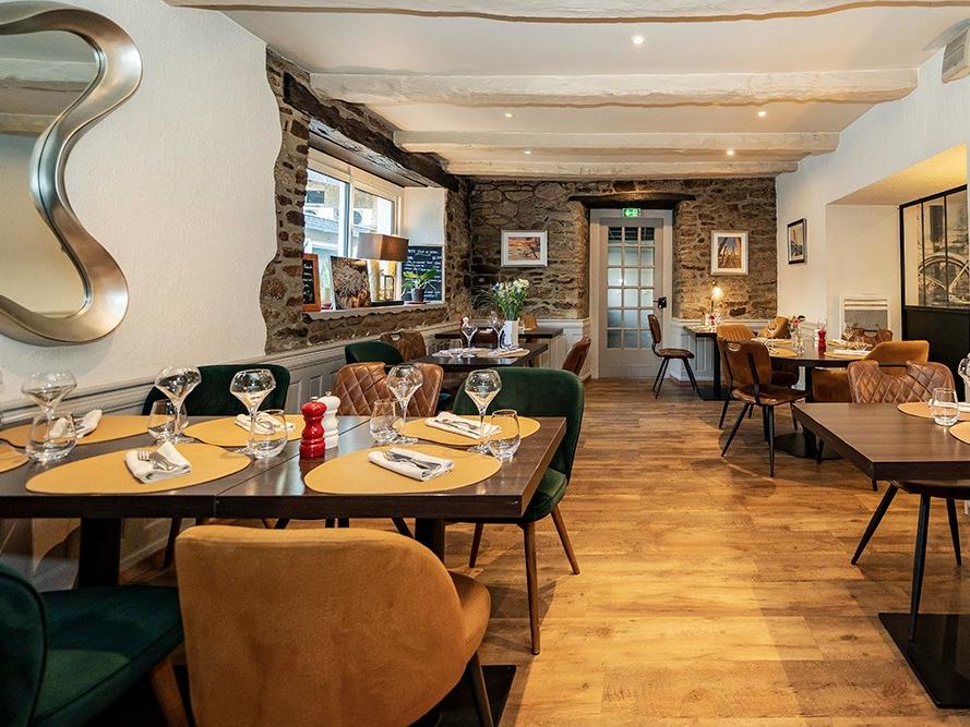 Logis Hôtel Auberge du Cheval Blanc