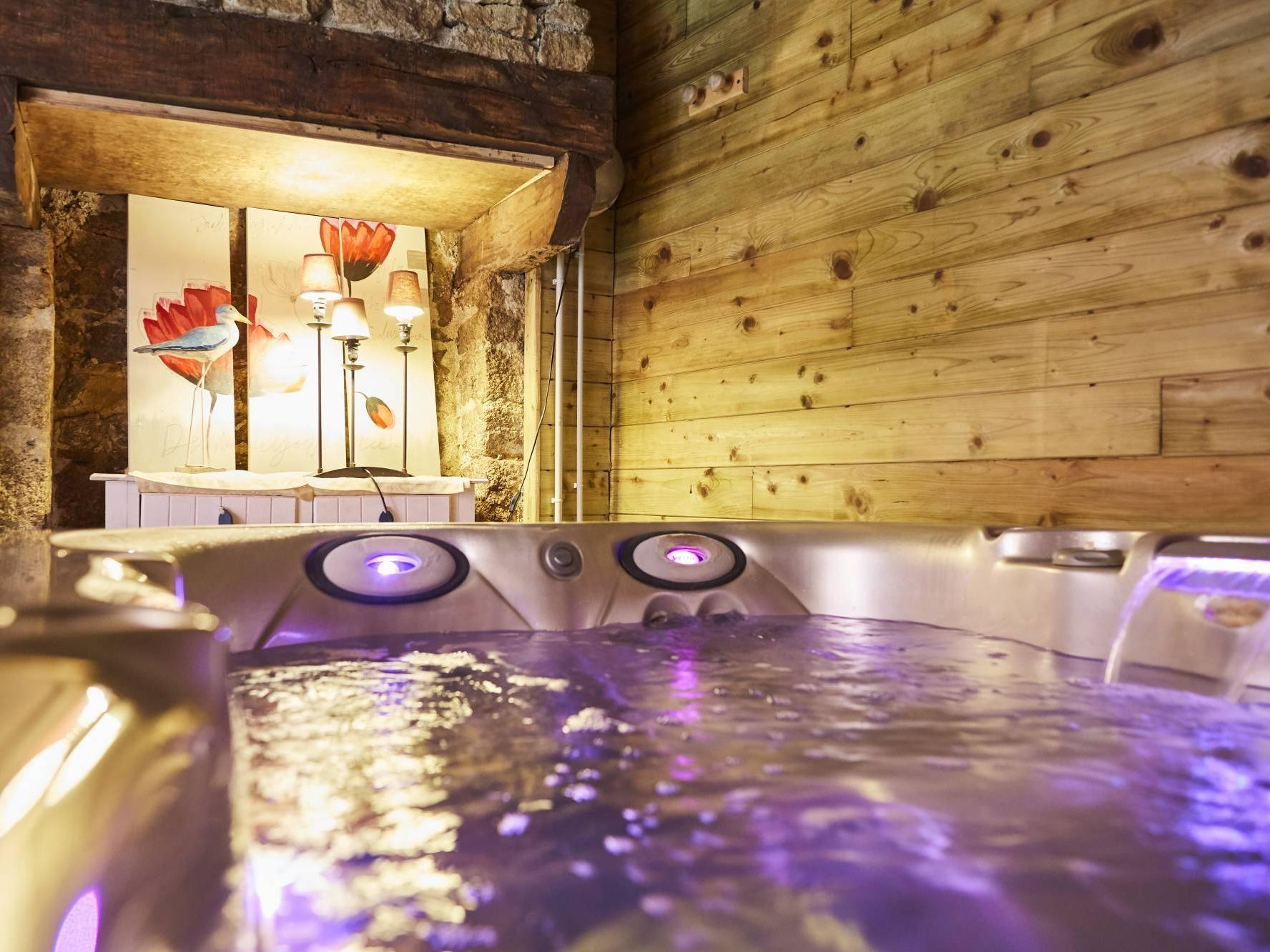 Logis Hôtel Auberge du Cheval Blanc