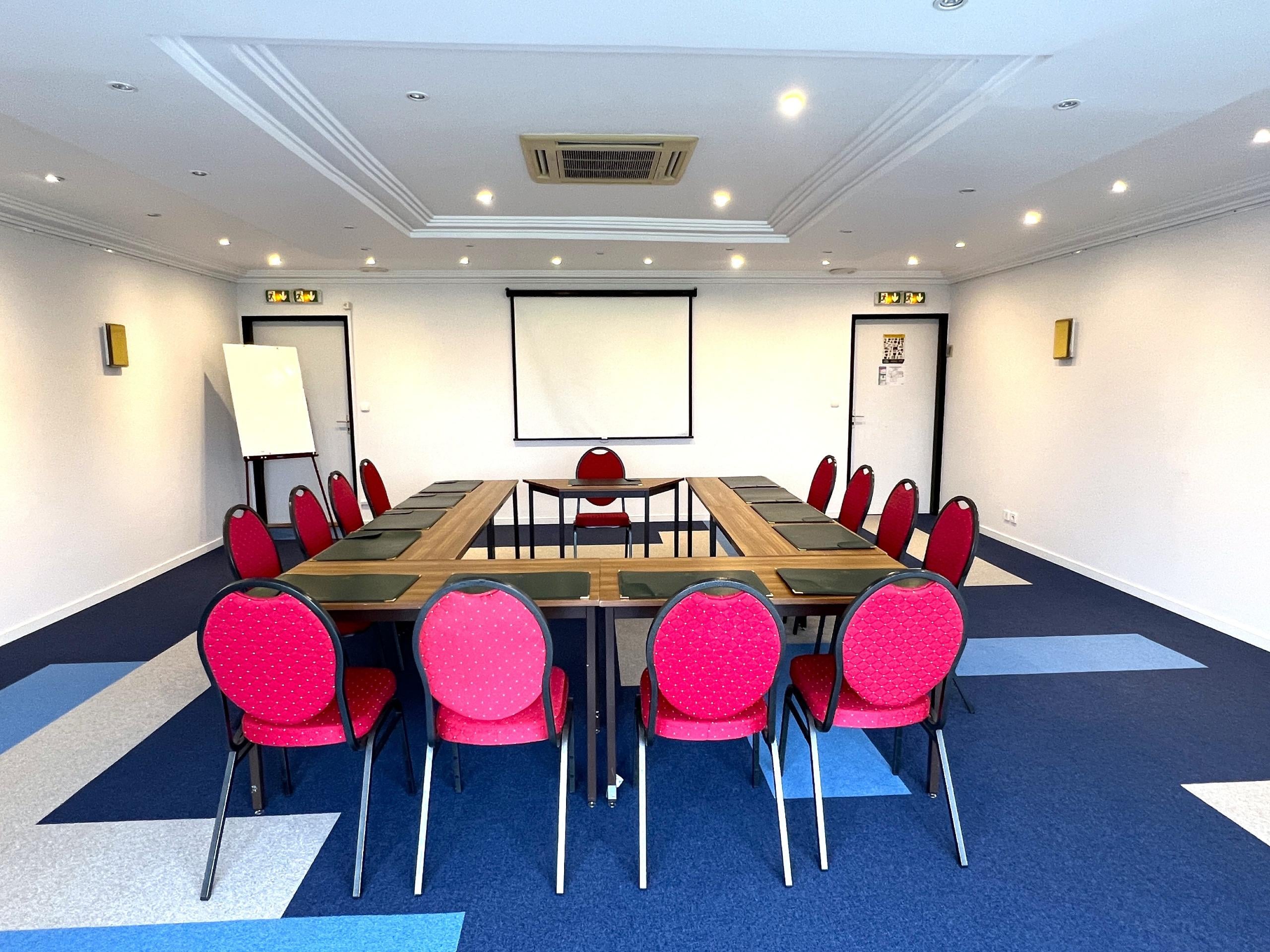 Logis Hôtel Altina Rest. le Pacy\'o