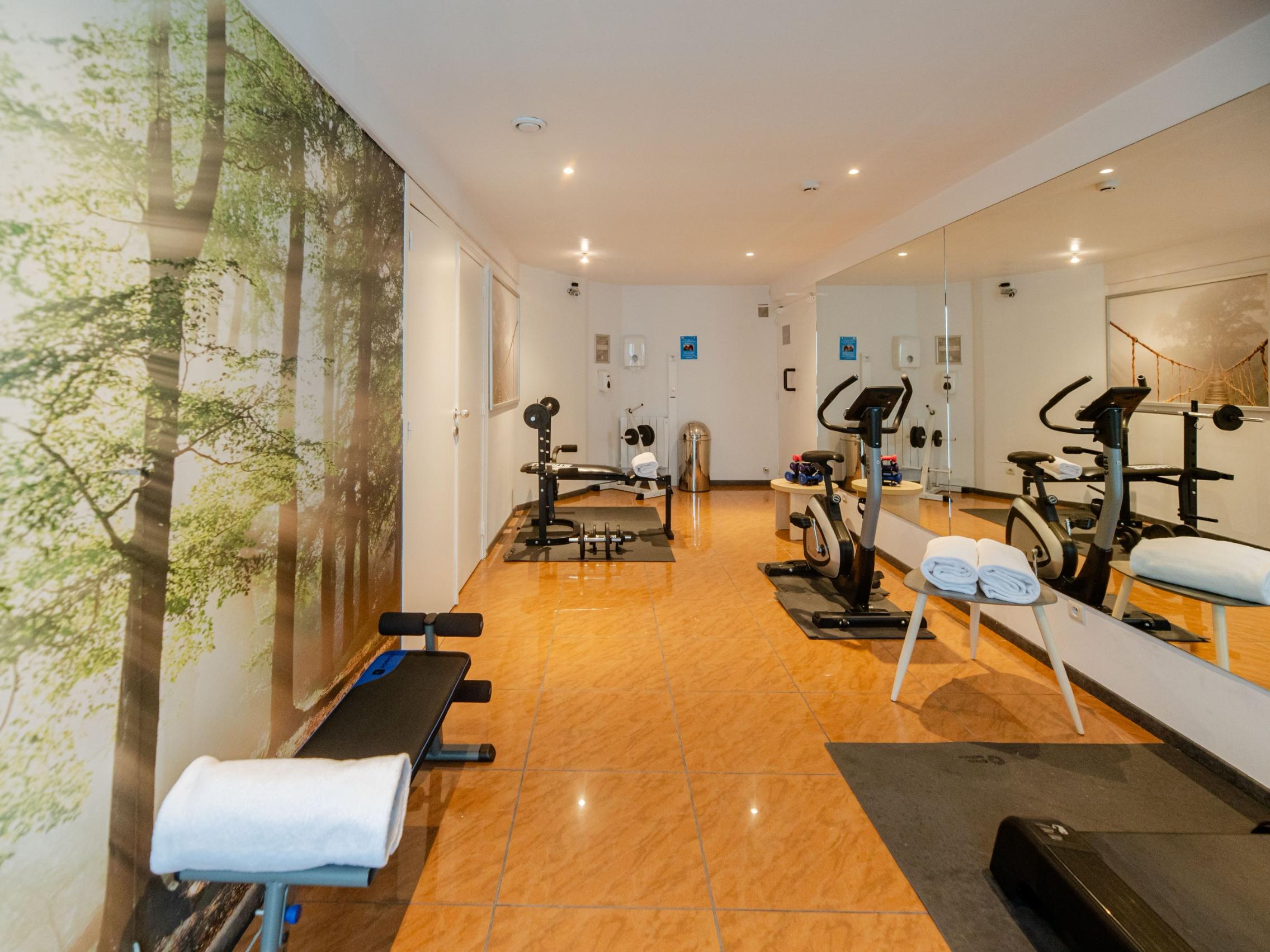 Logis Hôtel des Acacias Lille Neuville en Ferrain