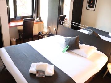 Logis Hôtel des Acacias Lille Neuville en Ferrain