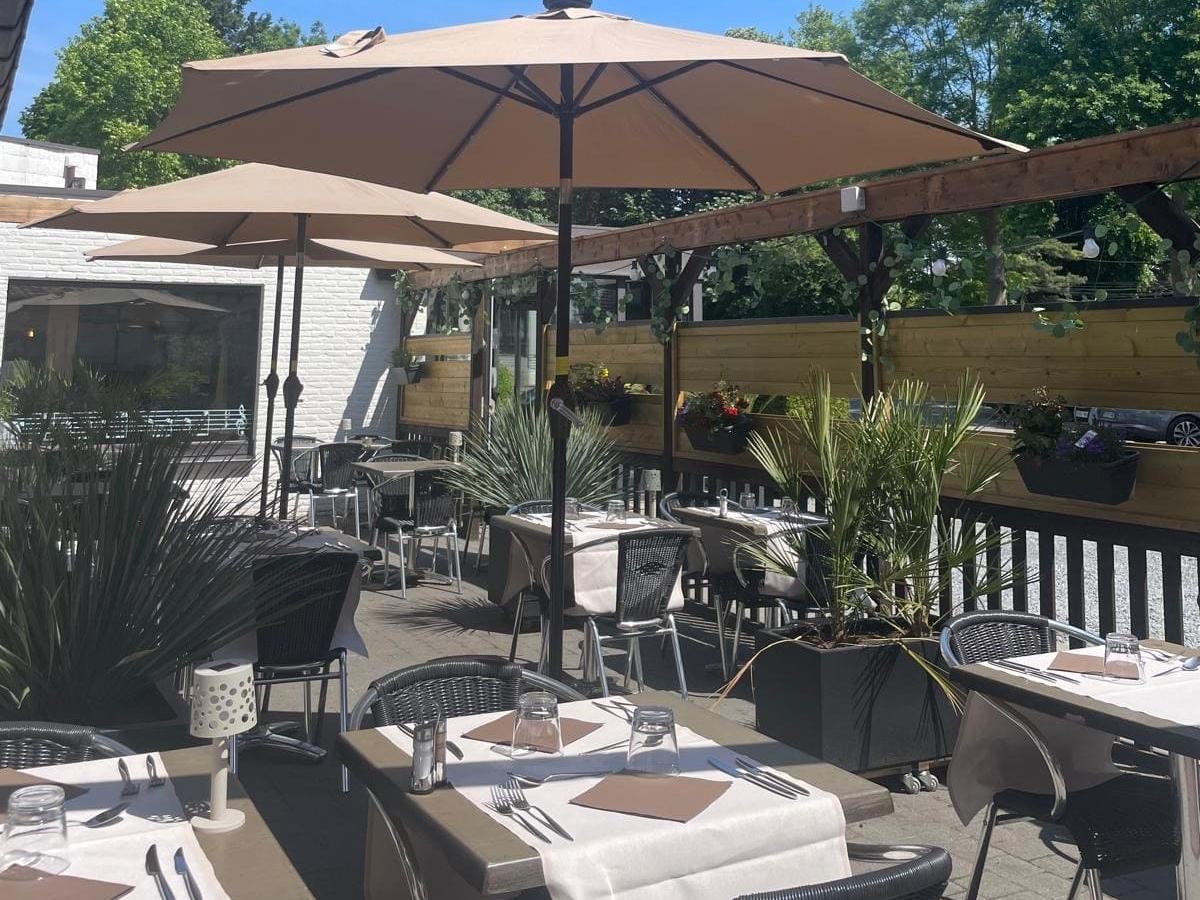 Logis Hôtel des Acacias Lille Neuville en Ferrain