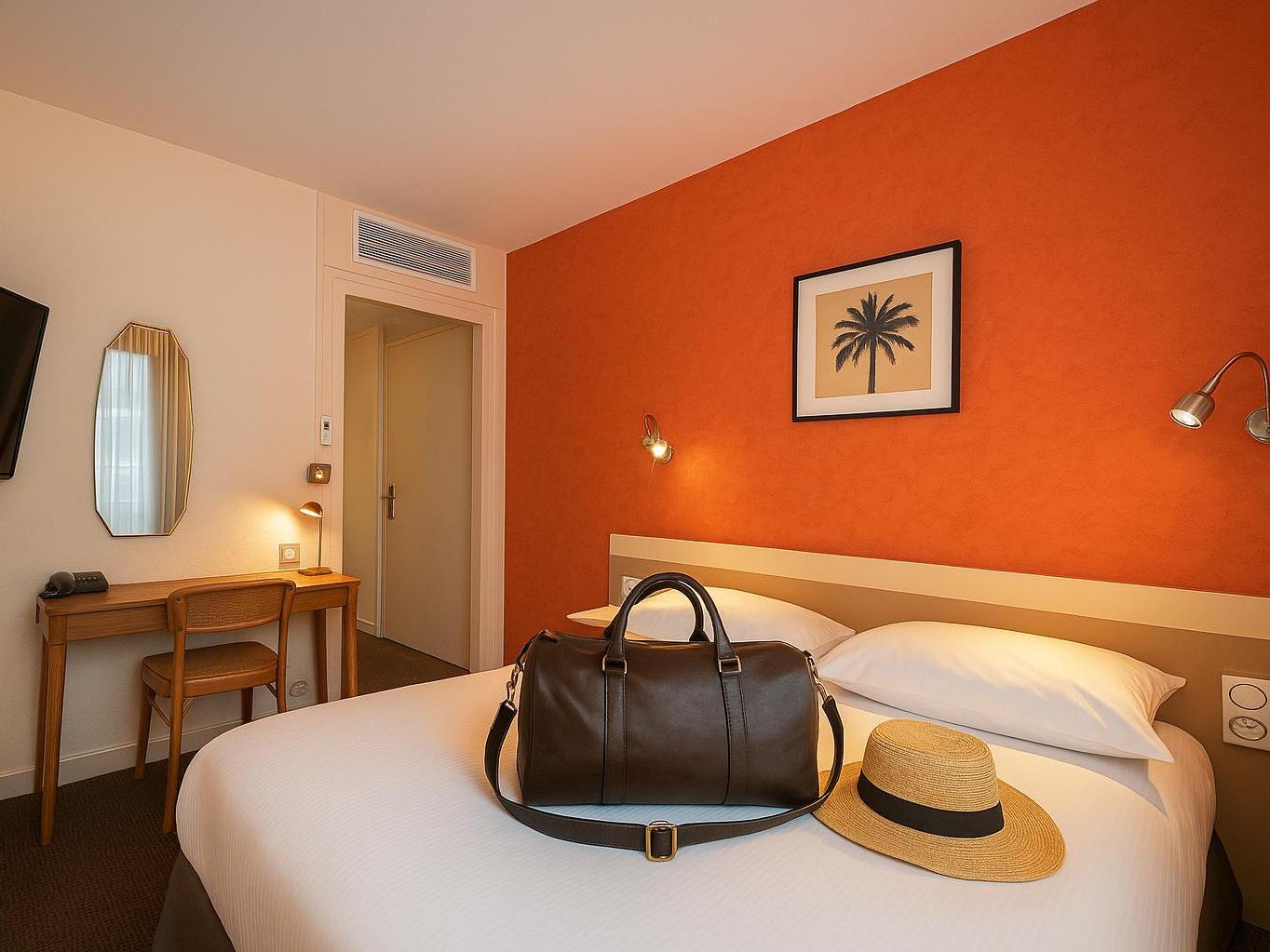 Cit\'Hotel Logis de Brou