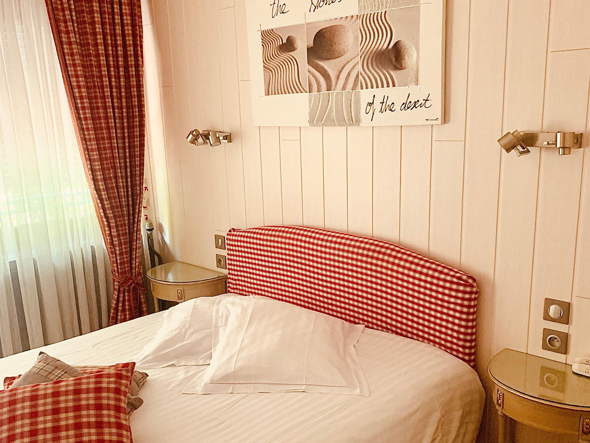 Logis Hôtel les Pins