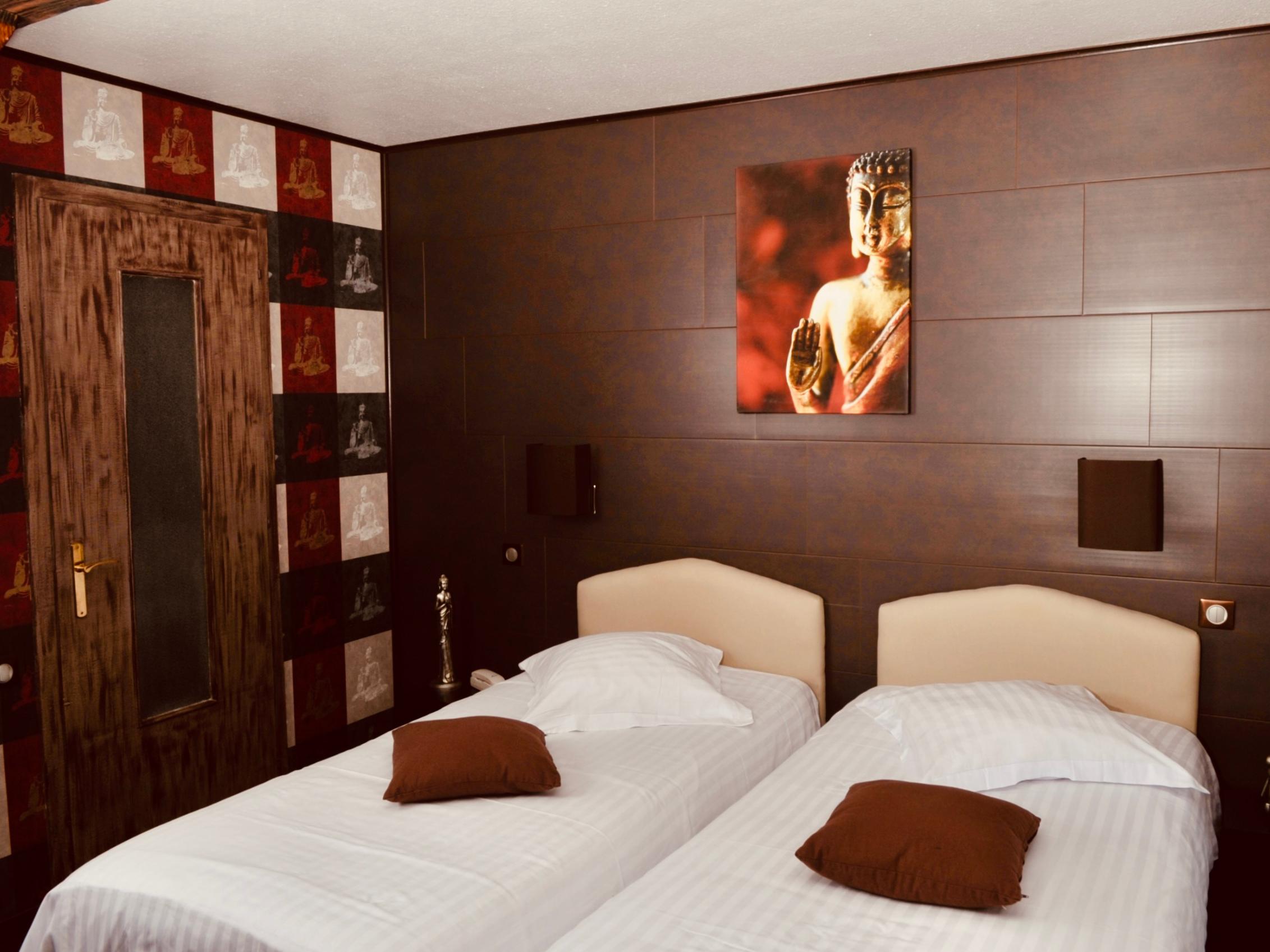 Logis Hôtel les Pins