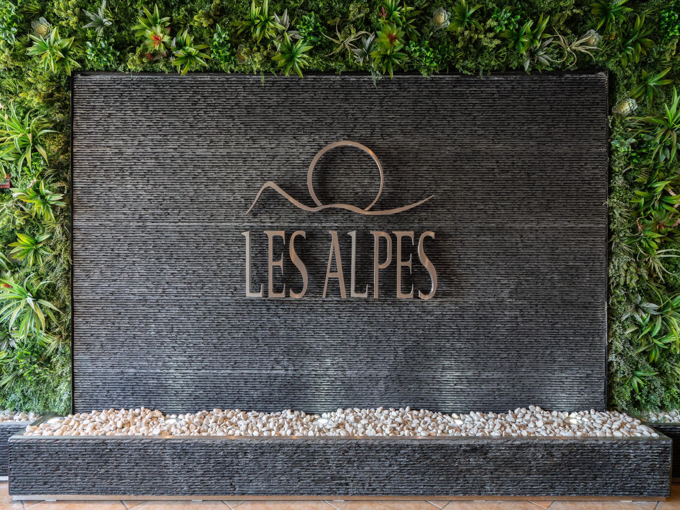 Logis Hôtel et Spa les Alpes