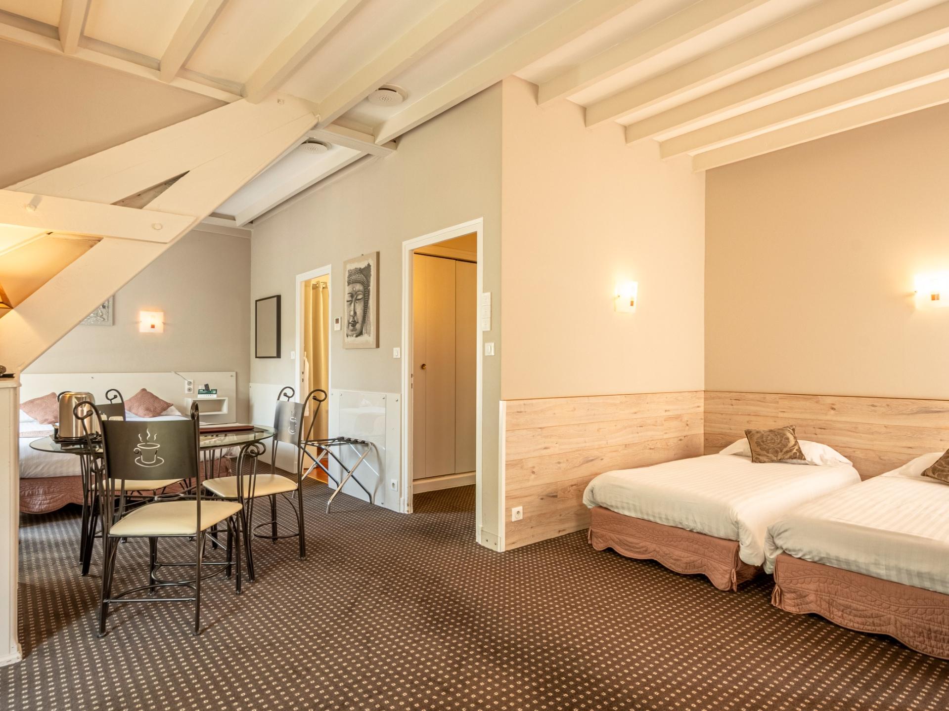 Logis Hôtel la Thomasse