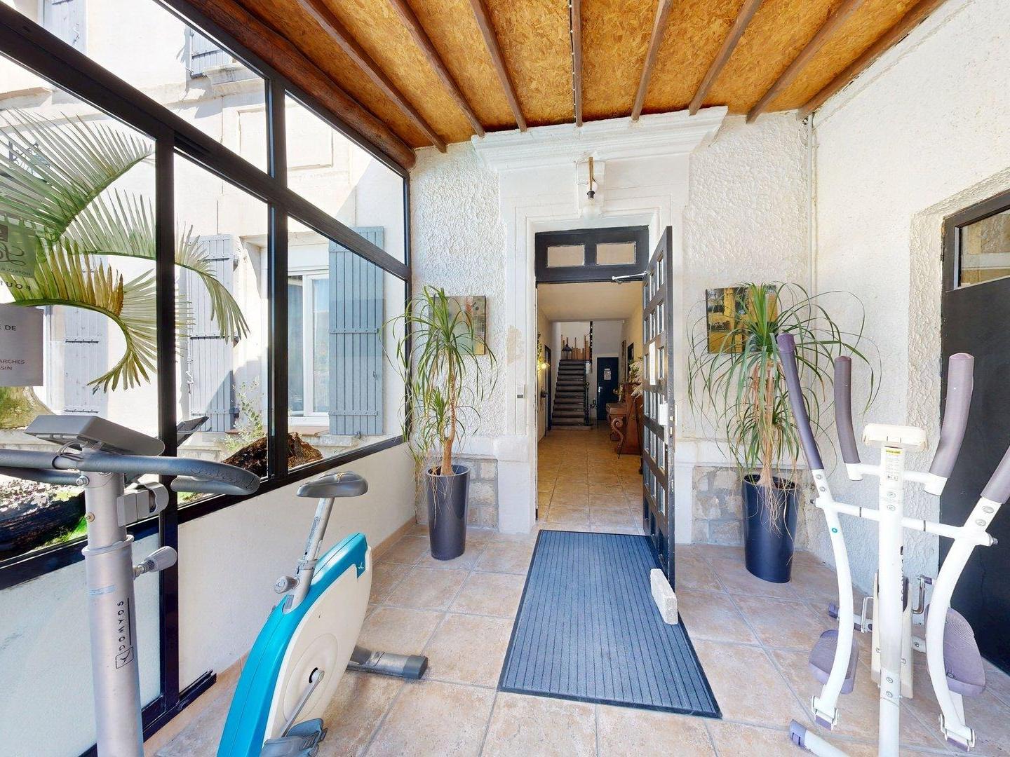 Logis Hôtel l\'Escale des Alpilles