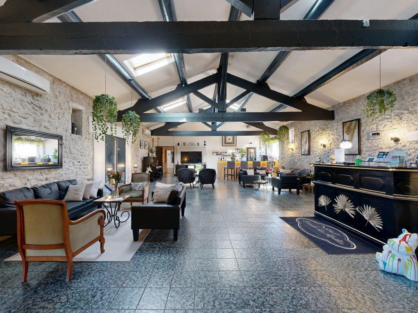 Logis Hôtel l\'Escale des Alpilles