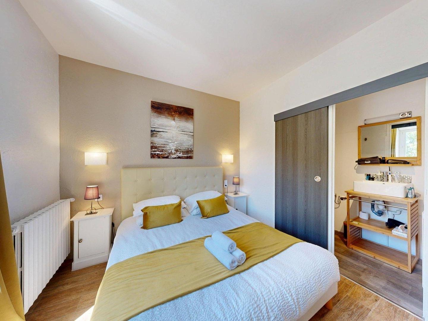 Logis Hôtel l\'Escale des Alpilles
