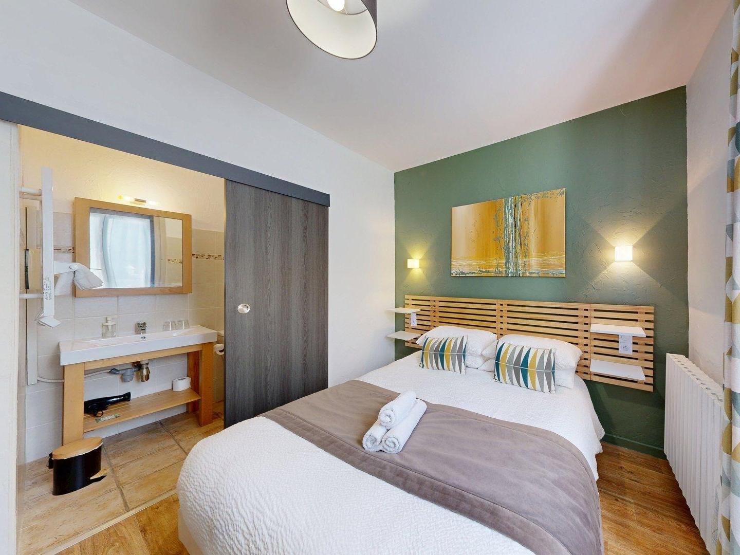 Logis Hôtel l\'Escale des Alpilles
