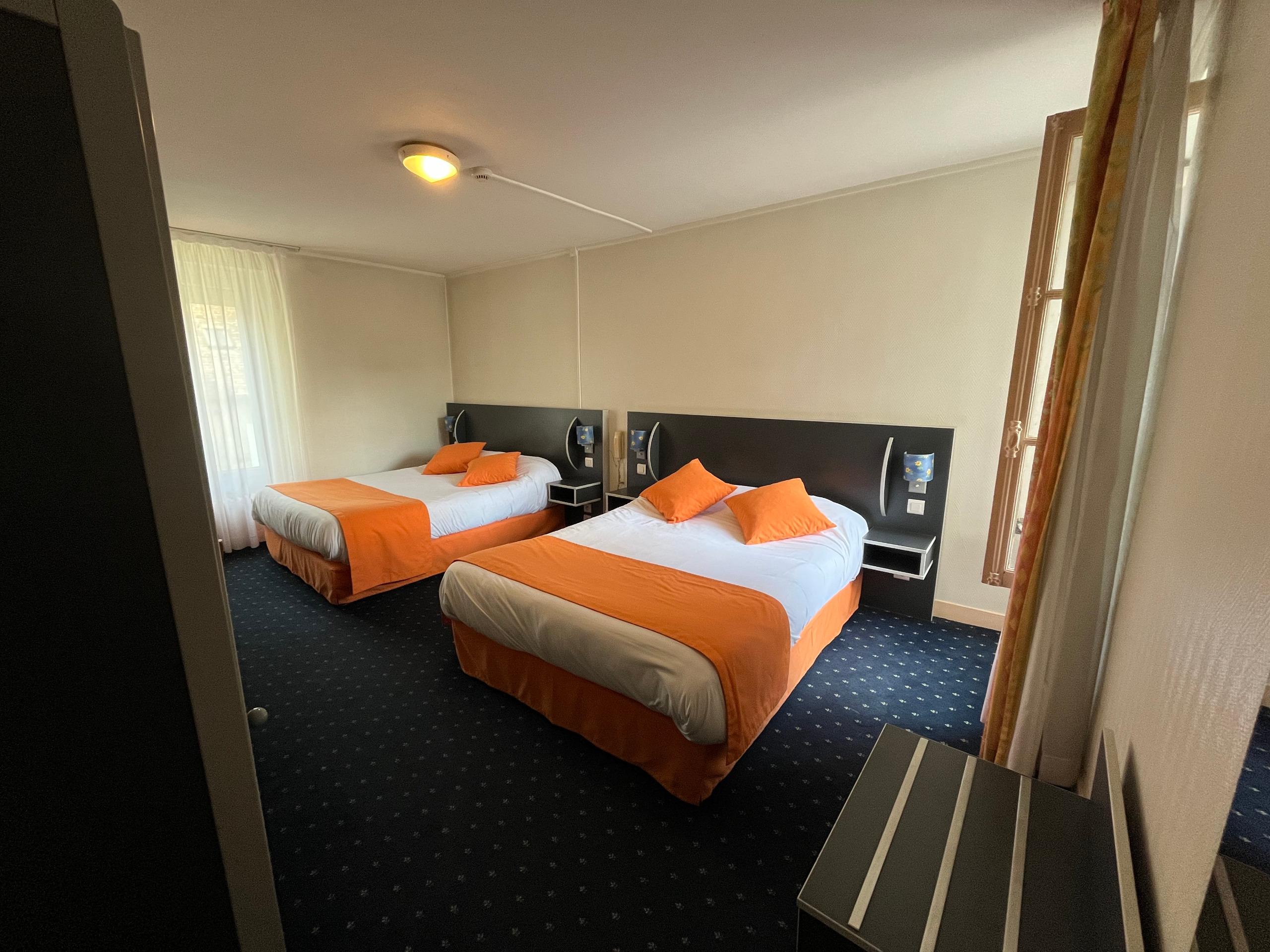 Logis Hôtel de la Barque