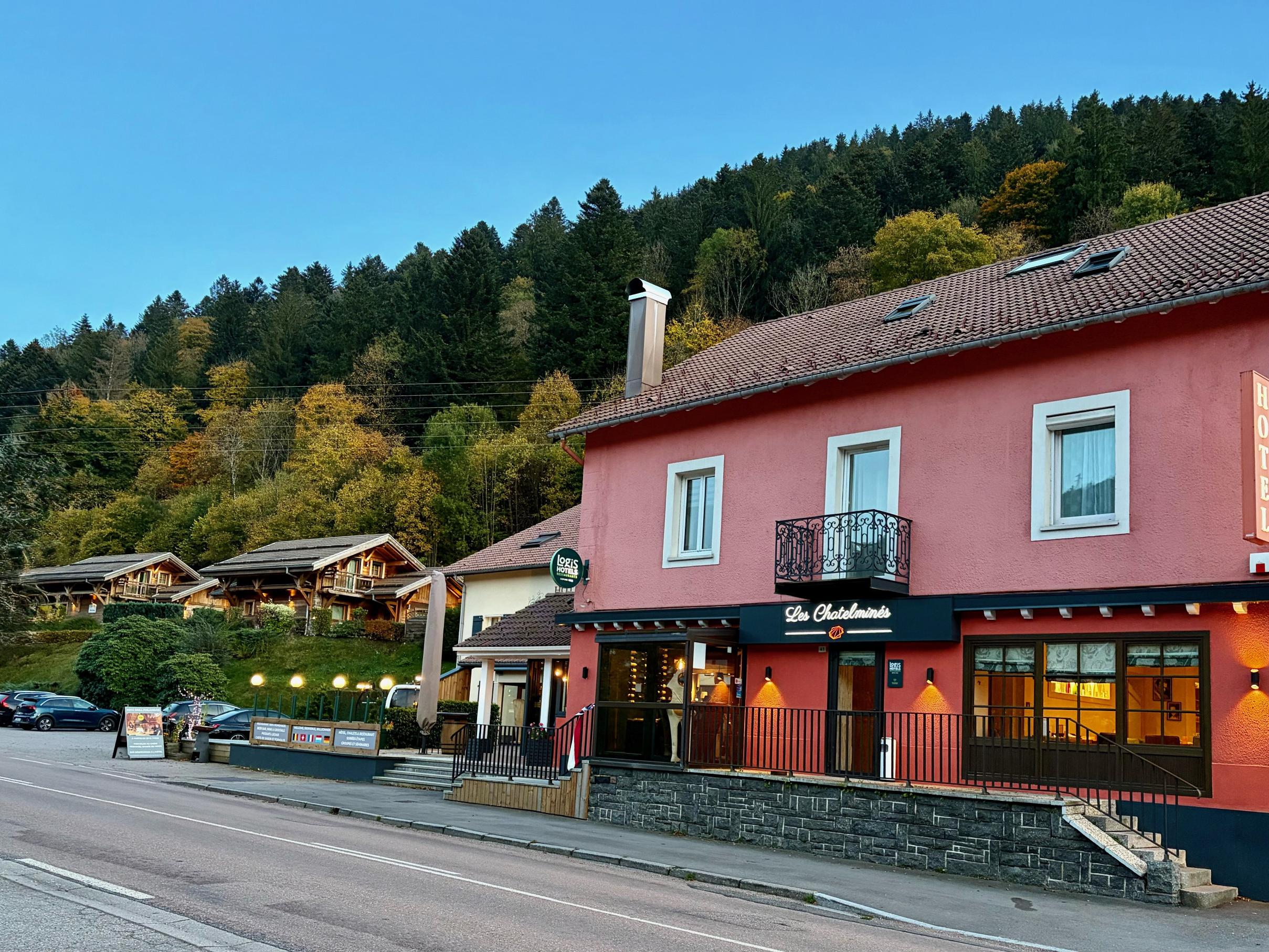 Logis Hôtel les Chatelminés