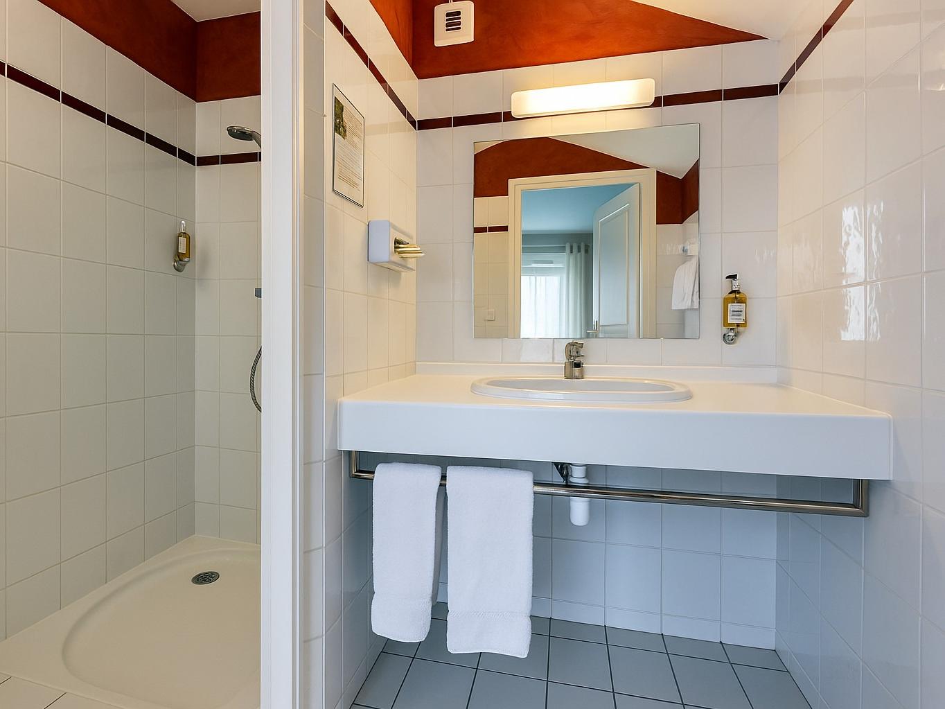 Logis Hôtel les Chatelminés