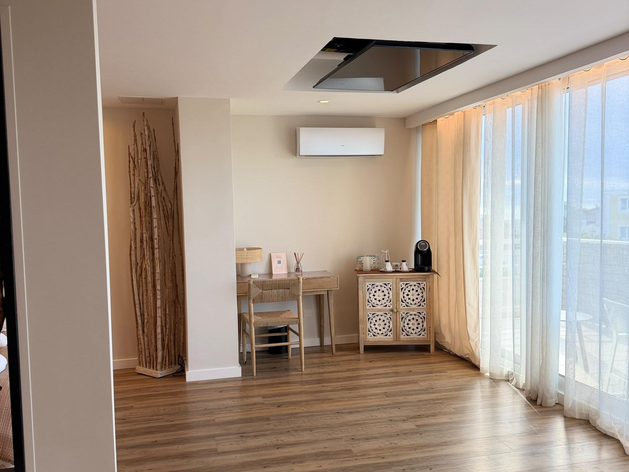 Cit\'Hotel Impérial