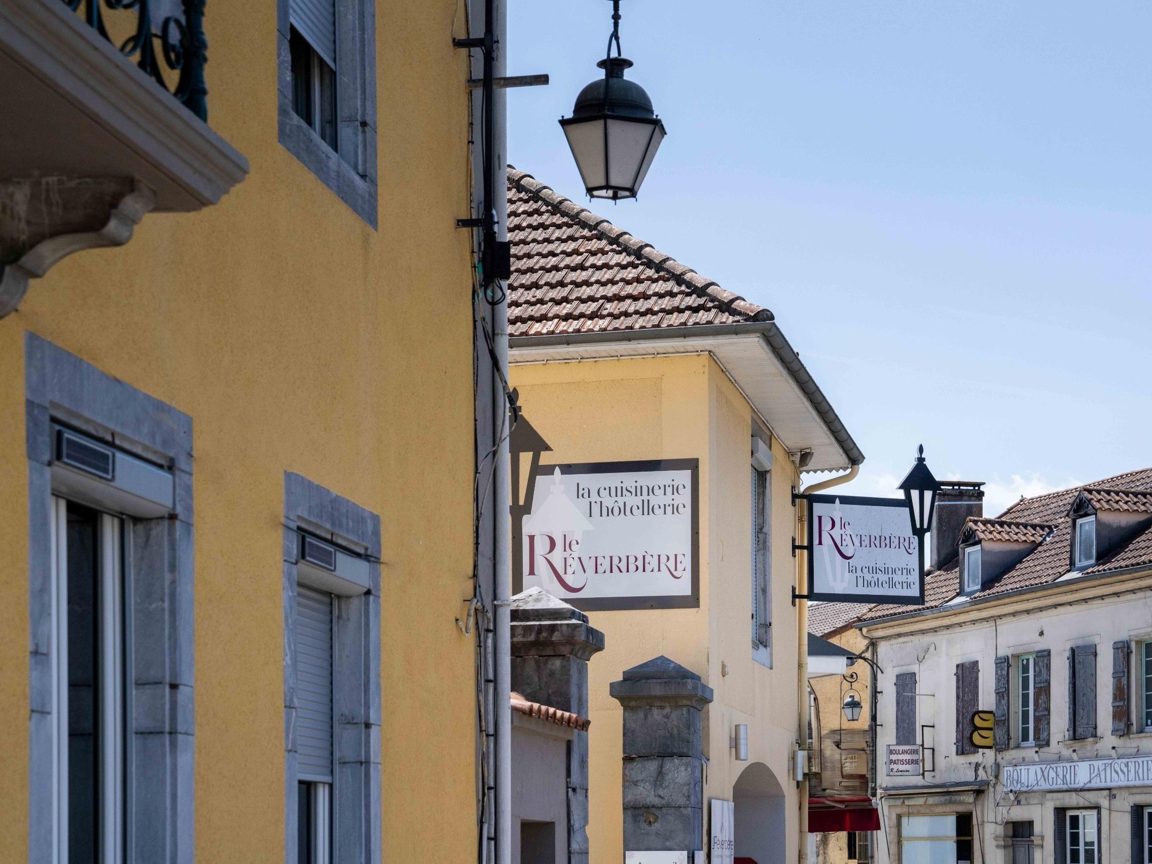 Logis Hôtel l\'Hôtellerie la Cuisinerie le Réverbère