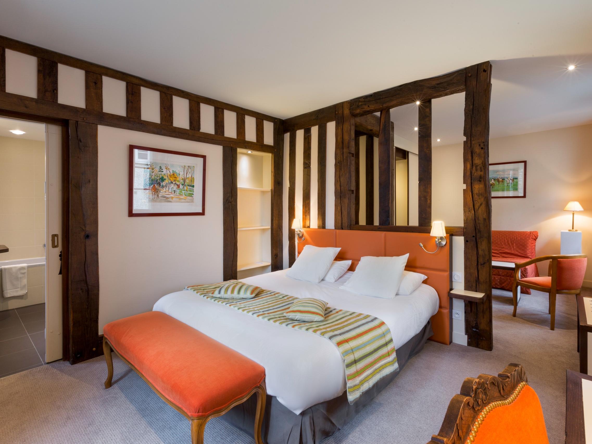 Logis Hôtel Le Dauphin