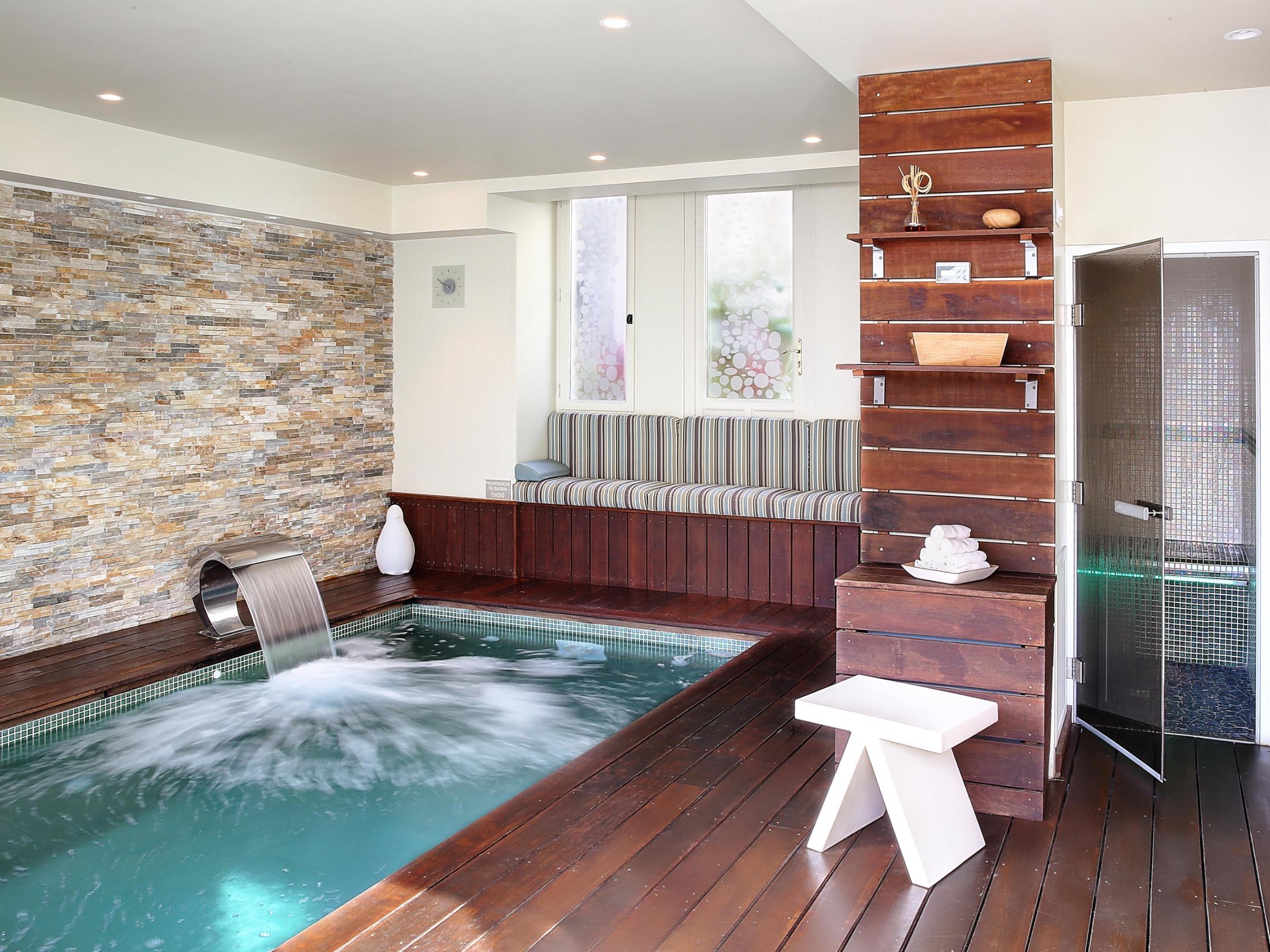 Logis Hôtel Le Dauphin