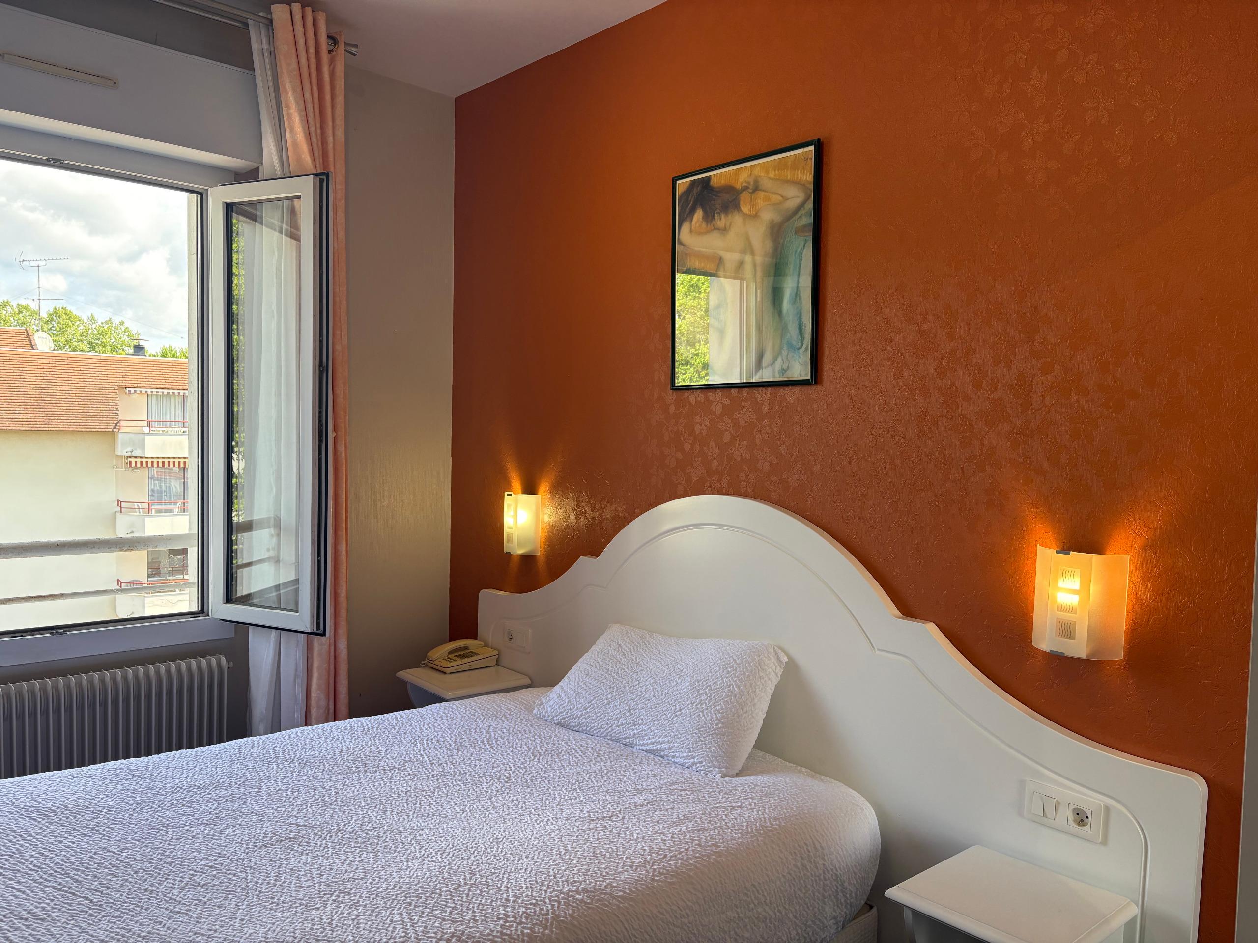 Cit\'Hotel Beausoleil