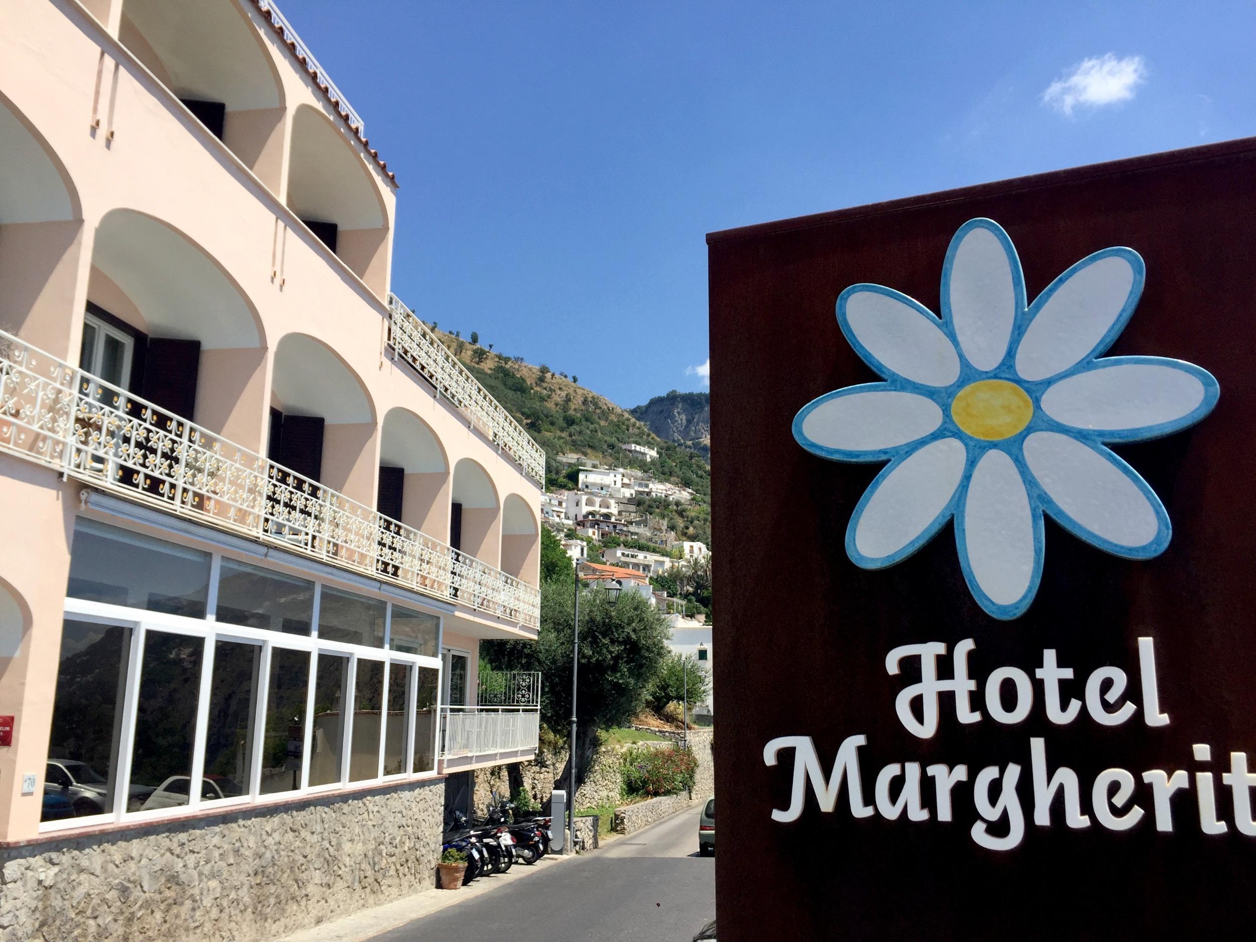 Logis Hotel Margherita Ristorante M'Ama, Hôtel Logis PRAIANO, séjour ...
