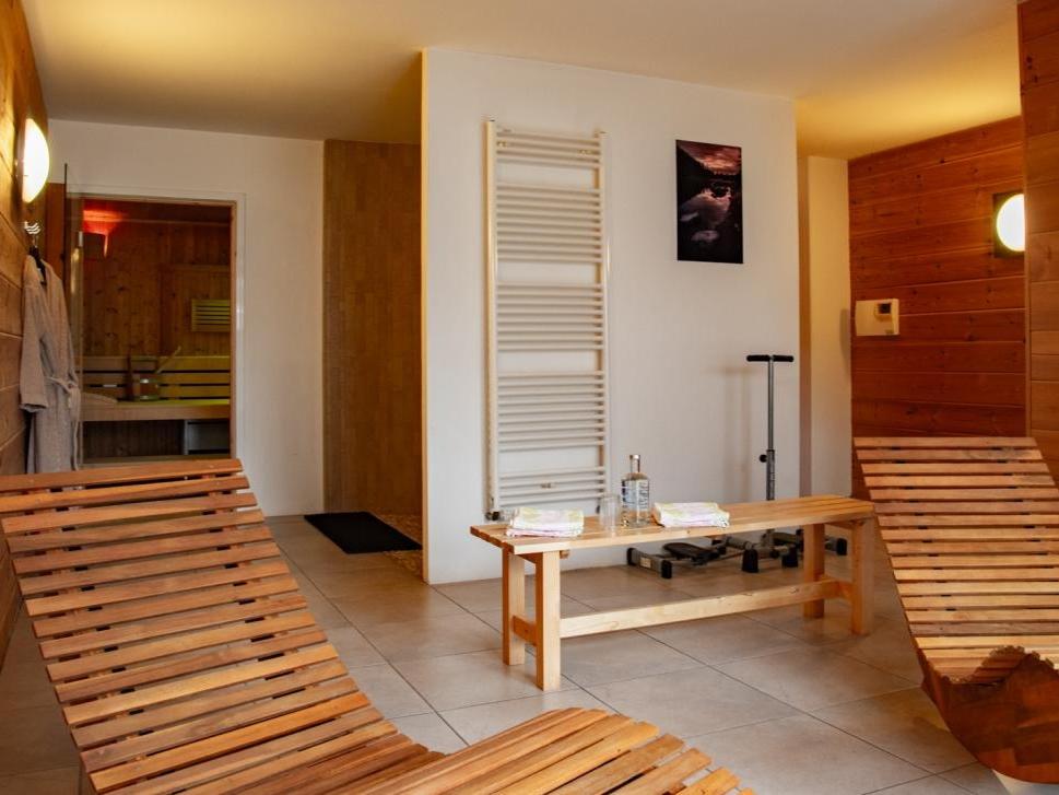 Logis Hôtel des Lacs